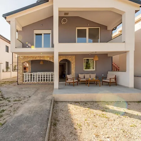Stunning In With Wi-fi Apartment *