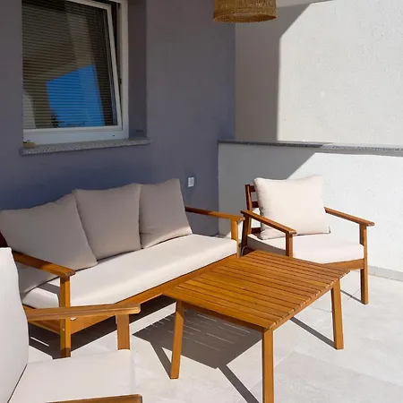 Stunning In With Wi-fi Apartment