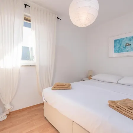Apartment Stunning In With Wi-fi *